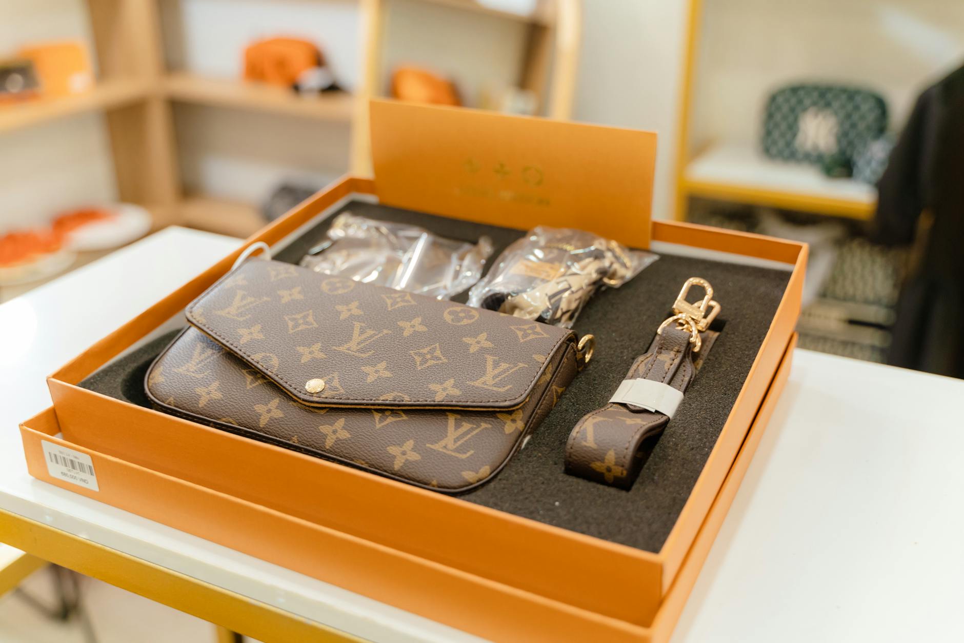 Email Marketing for Luxury Brands: Maintaining Exclusivity While Driving Online Revenue